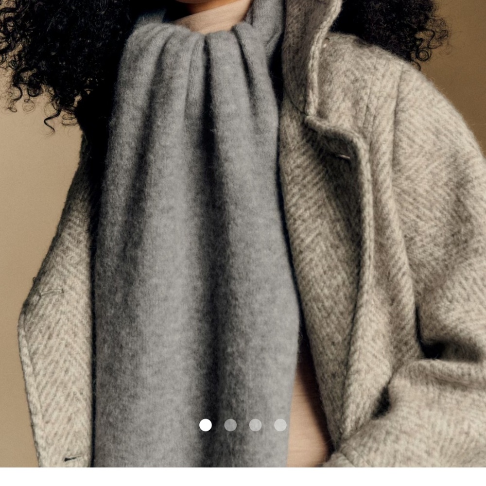Sézane Marianne scarf in Alpaca blend